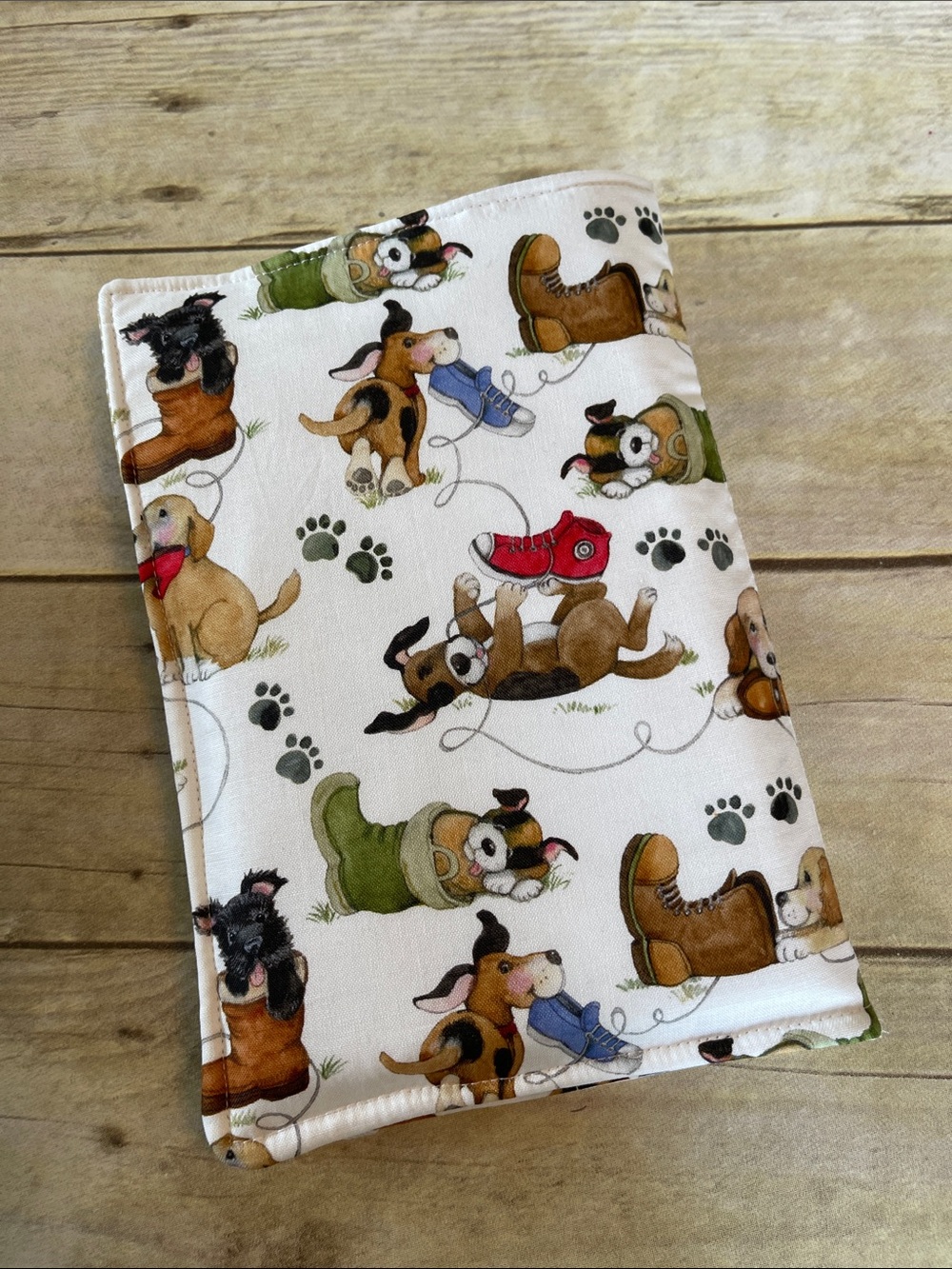 Art Portfolio: Kids Travel Colored Pencil Set - Gift for Artists Playful Pups - Picture 10 of 11